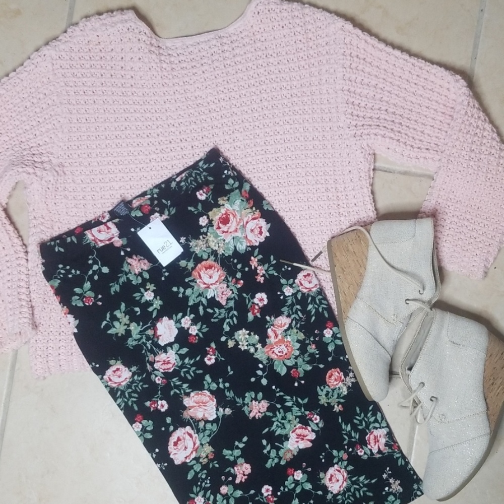 Floral midi Skirt NWT Y2K Retro Romantic